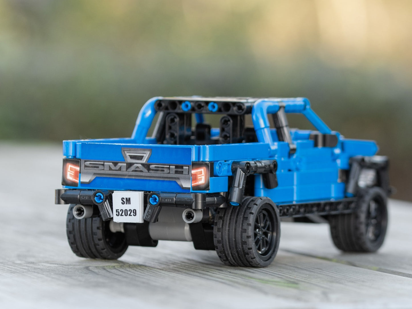 CaDA Pickup Truck Building Kit 390pcs building blocks