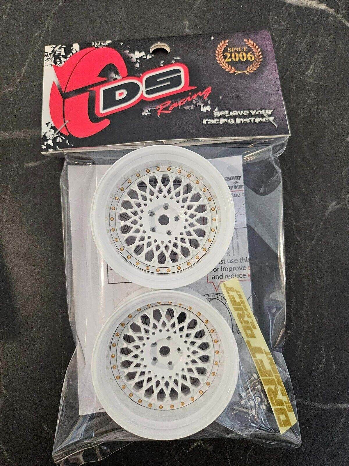 Packaging of DS Racing DE-304 white RC car wheels, 1/10 scale, 2pcs with adjustable offsets