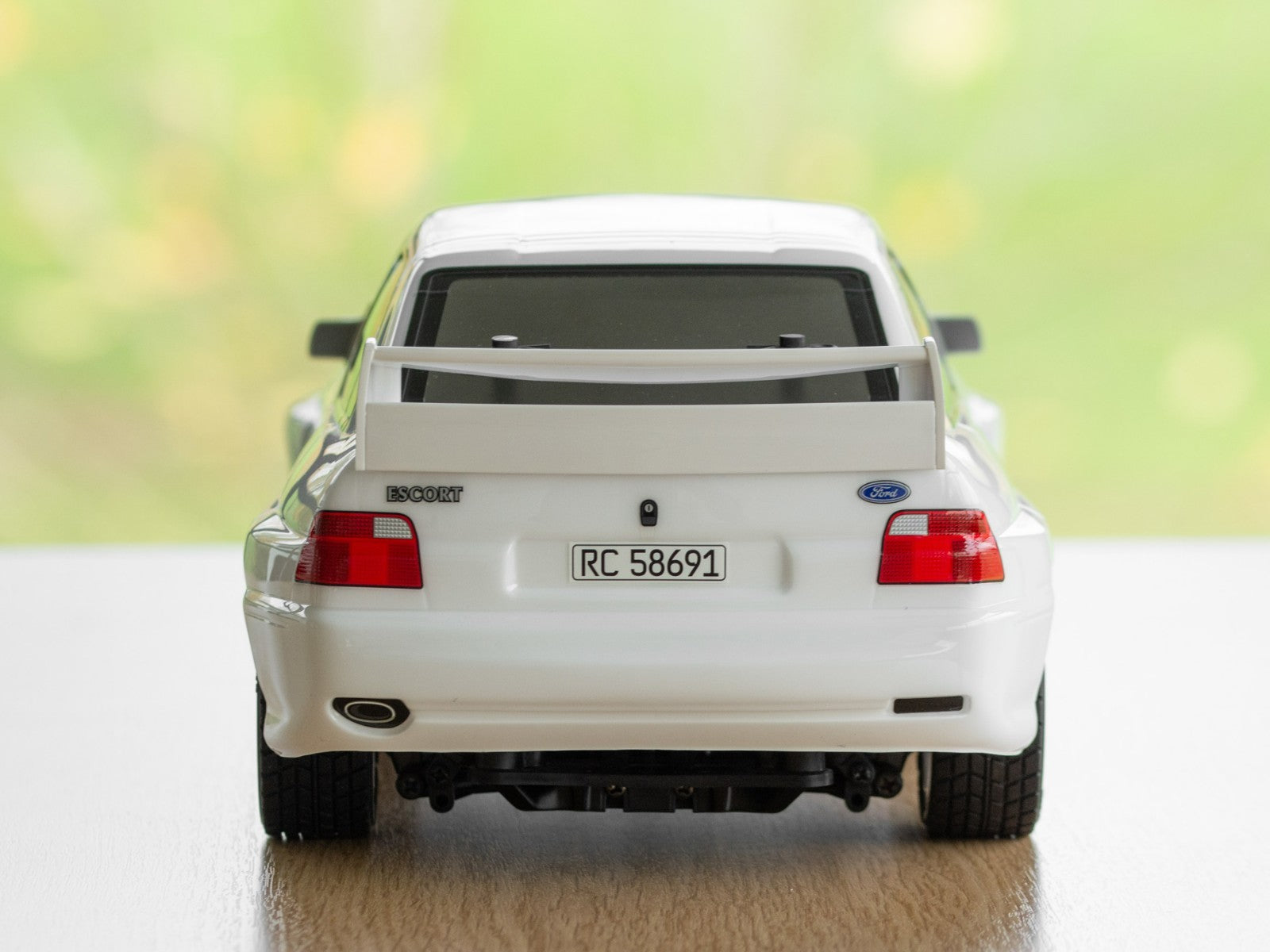 RC rally car Tamiya Ford Escort Cosworth 1998 TT-02 kit