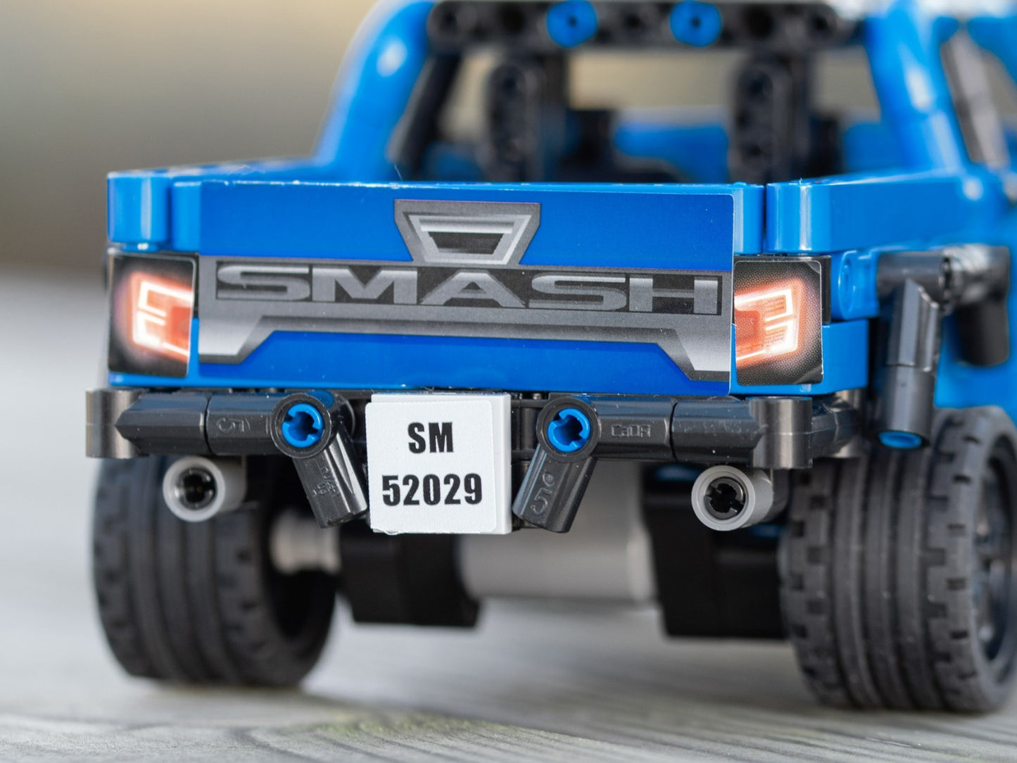 CaDA Pickup Truck Building Kit 390pcs building blocks